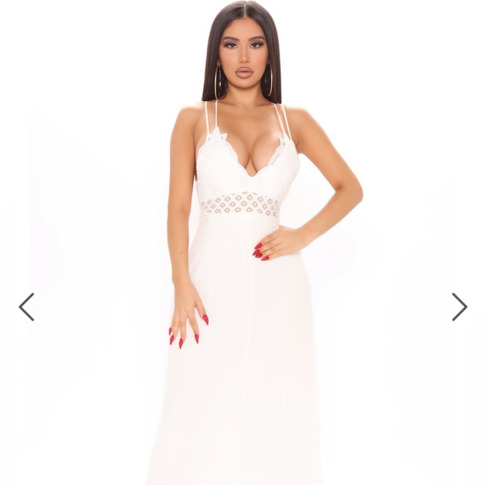 Scalloped detail maxi dress